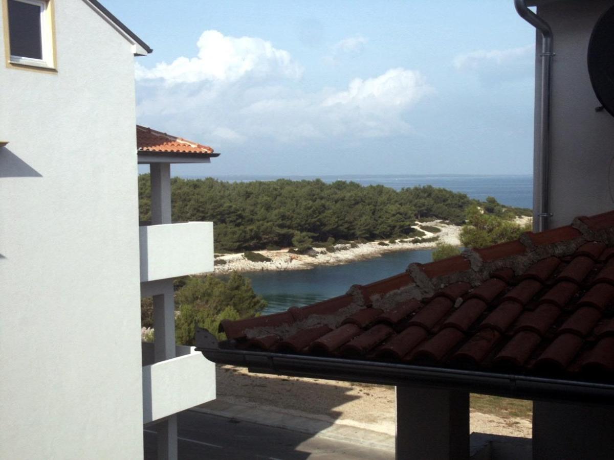 Apartments With A Parking Space Mali Lošinj Eksteriør billede